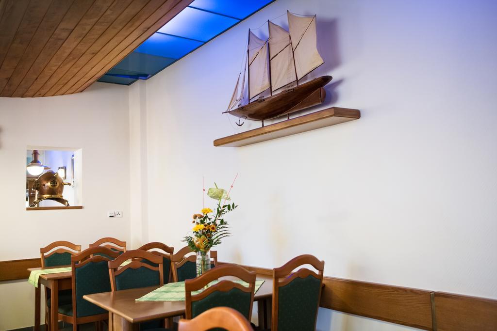 Hotel Laguna Ceske Budejovice Luaran gambar